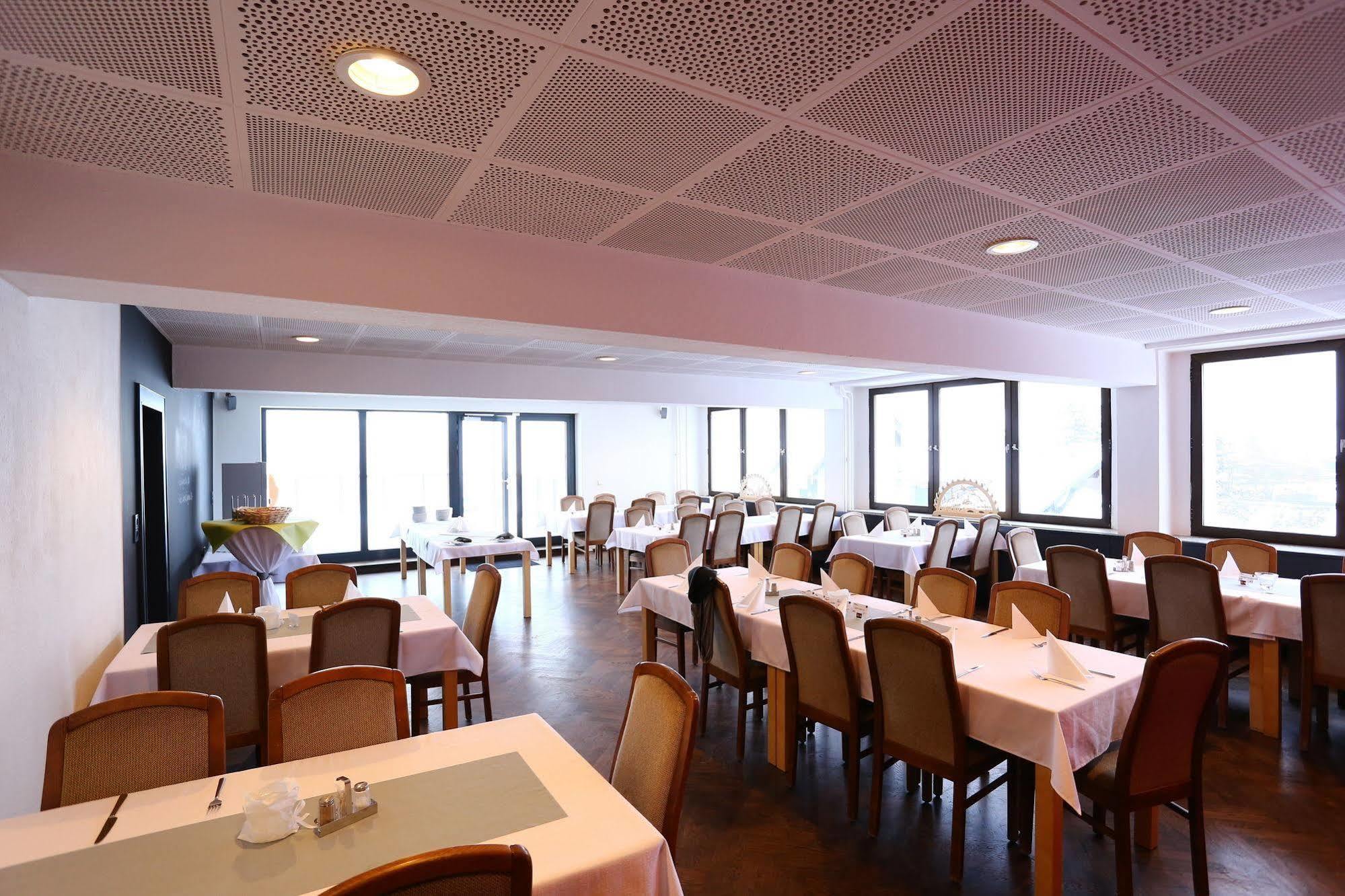 K1 Sporthotel - Bike & Ski Inklusive Hotel Oberwiesenthal Exterior foto